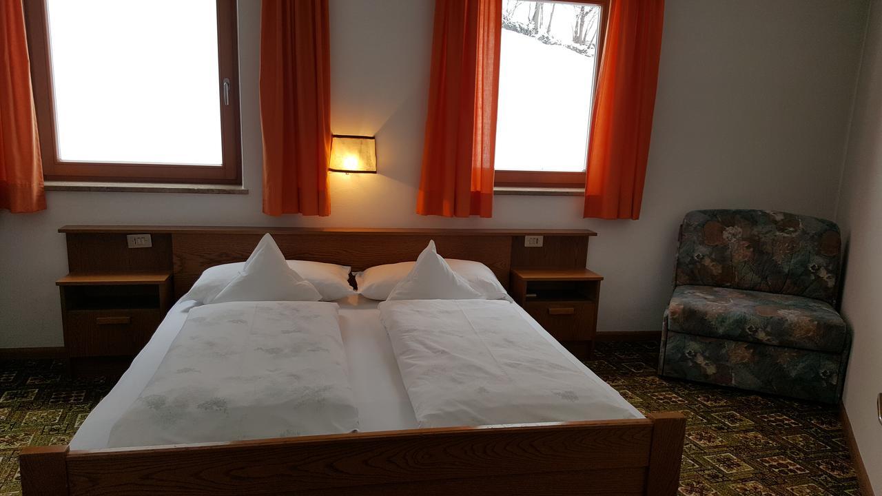 Hotel Pension Moarhof Vallarga Exterior foto